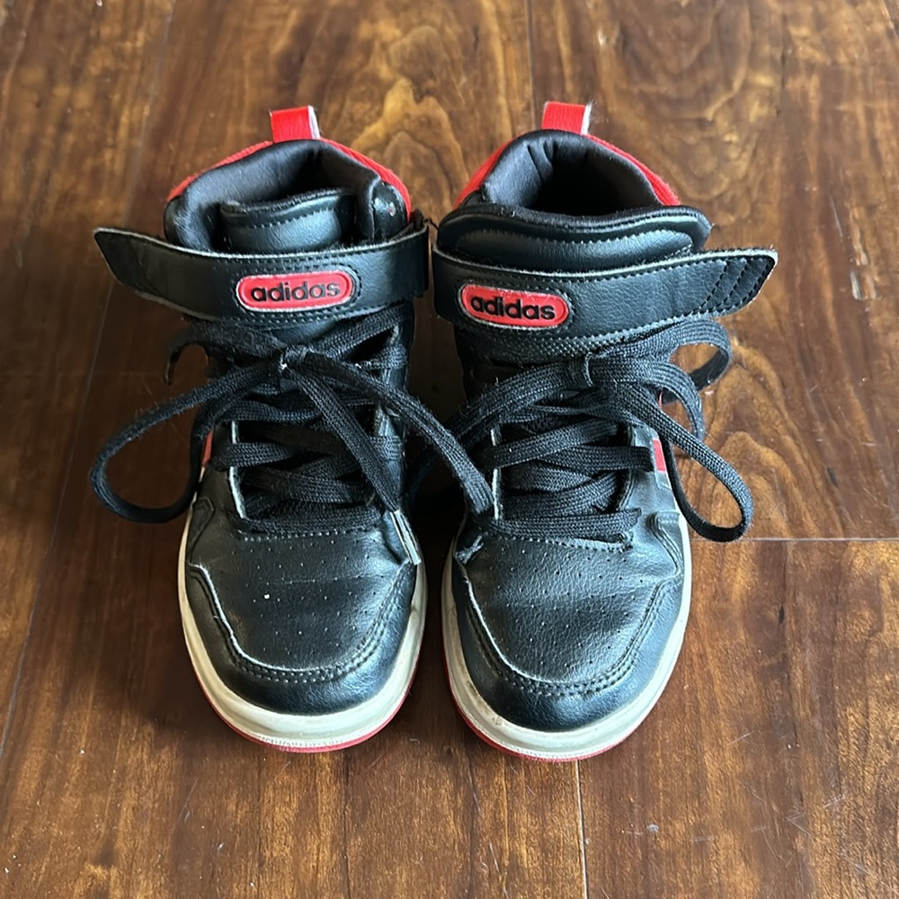 Addidas Unisex black and red